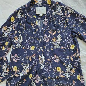 Washable silk blouse by Amour Vert - Size S